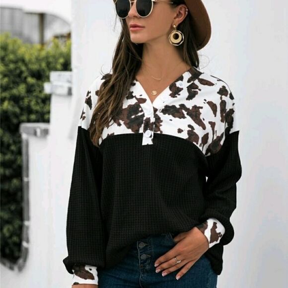 Cow Panel Half Button Sweatshirt - Picture 4 of 7